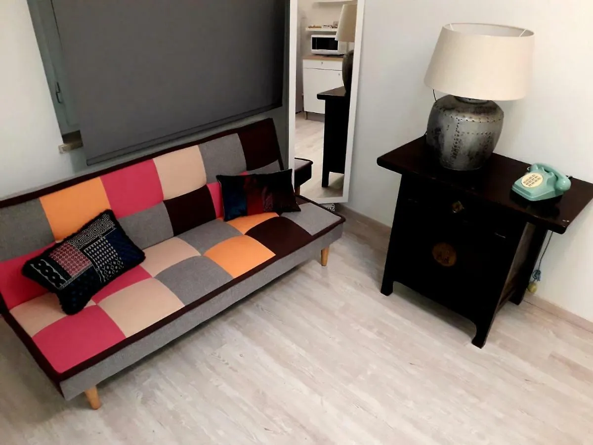 Miklod Apartments Palermo 0*,  Italien